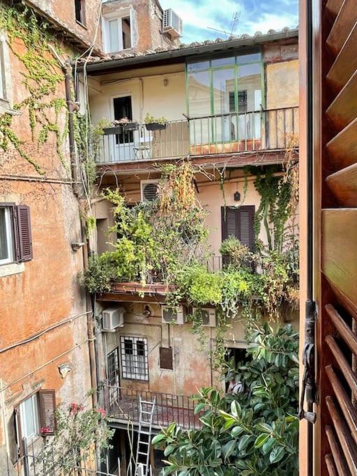 Lovely Apartment In Via Della Scala, Trastevere Rome Exterior photo